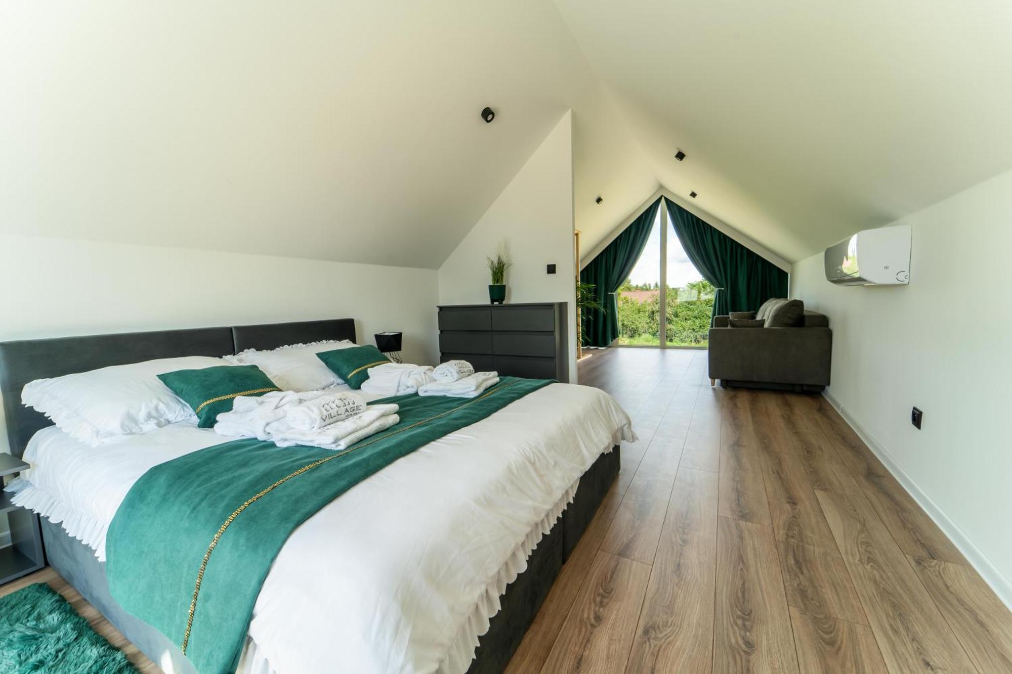 Village Resort Sauna & Jacuzzi & Netflix Tworkowa Habitación foto
